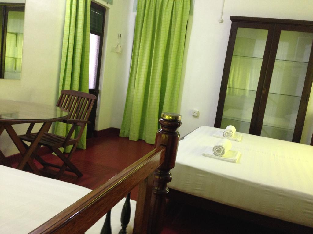 Hotel Hamilton House Negombo Habitación foto