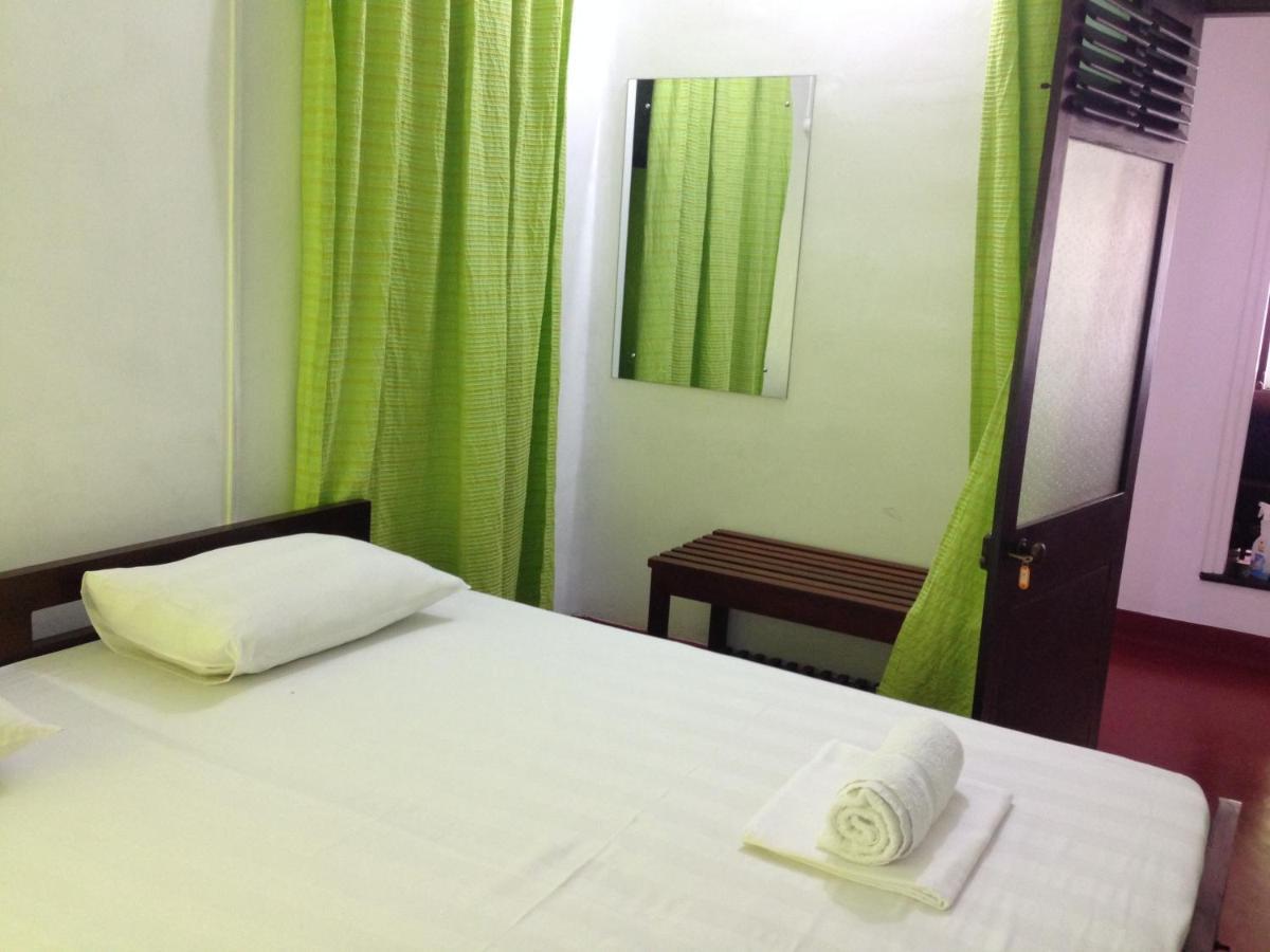 Hotel Hamilton House Negombo Exterior foto